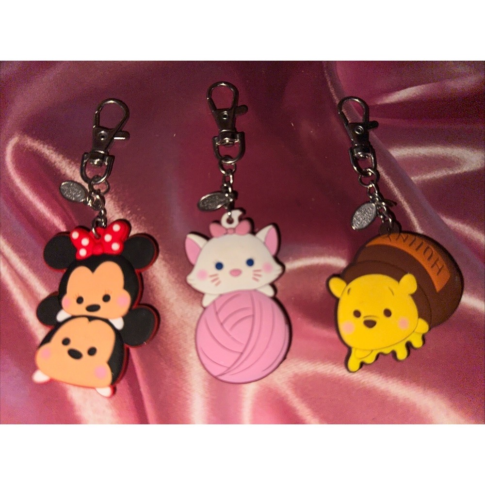Lot of 3 Disney Tsum Tsum Mickey Mouse Pooh Cat Keychain Key Ring Charm Hangtags